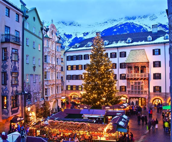 CHRISTMAS MARKET IN THE OLD TOWN